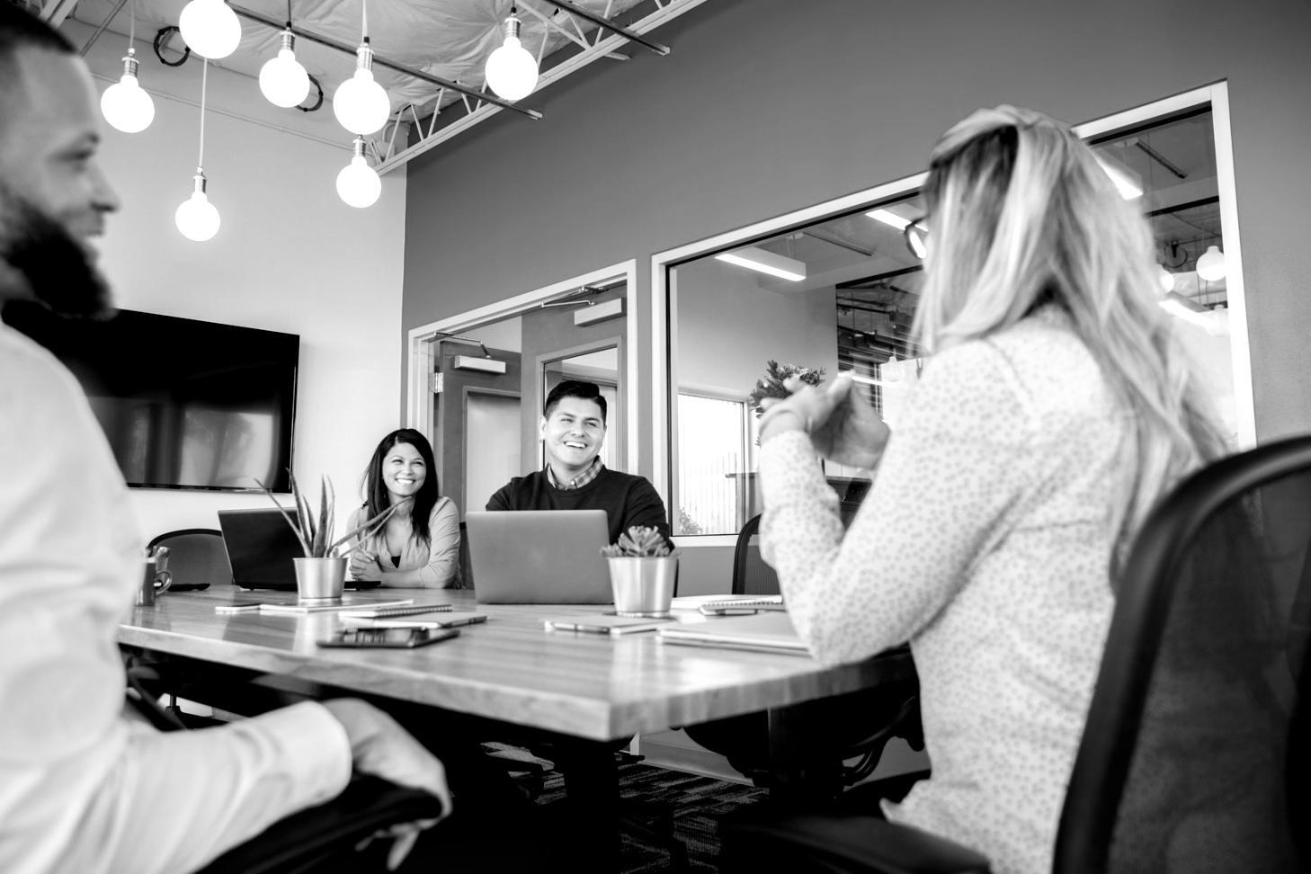 Тренувальний простір Coachlex Academy з гімнастичним обладнанням